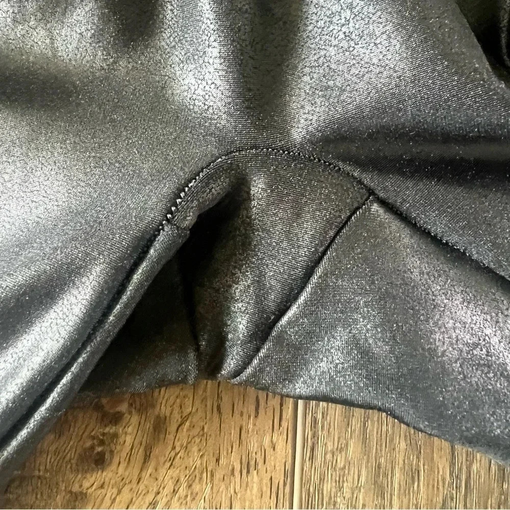 SPANX Woman’s Faux Leather Compression Leggings Black Size Medium - Picture 9 of 12